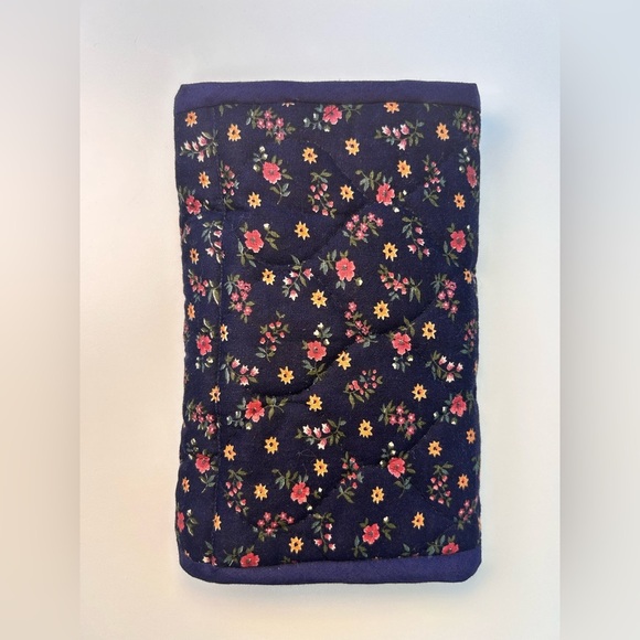 Handmade Quilted Cottagecore Floral Wallet – Navy Organizer - Picture 2 of 7